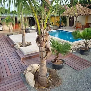 aruba-seascape-apartments.comcaribbean.com/